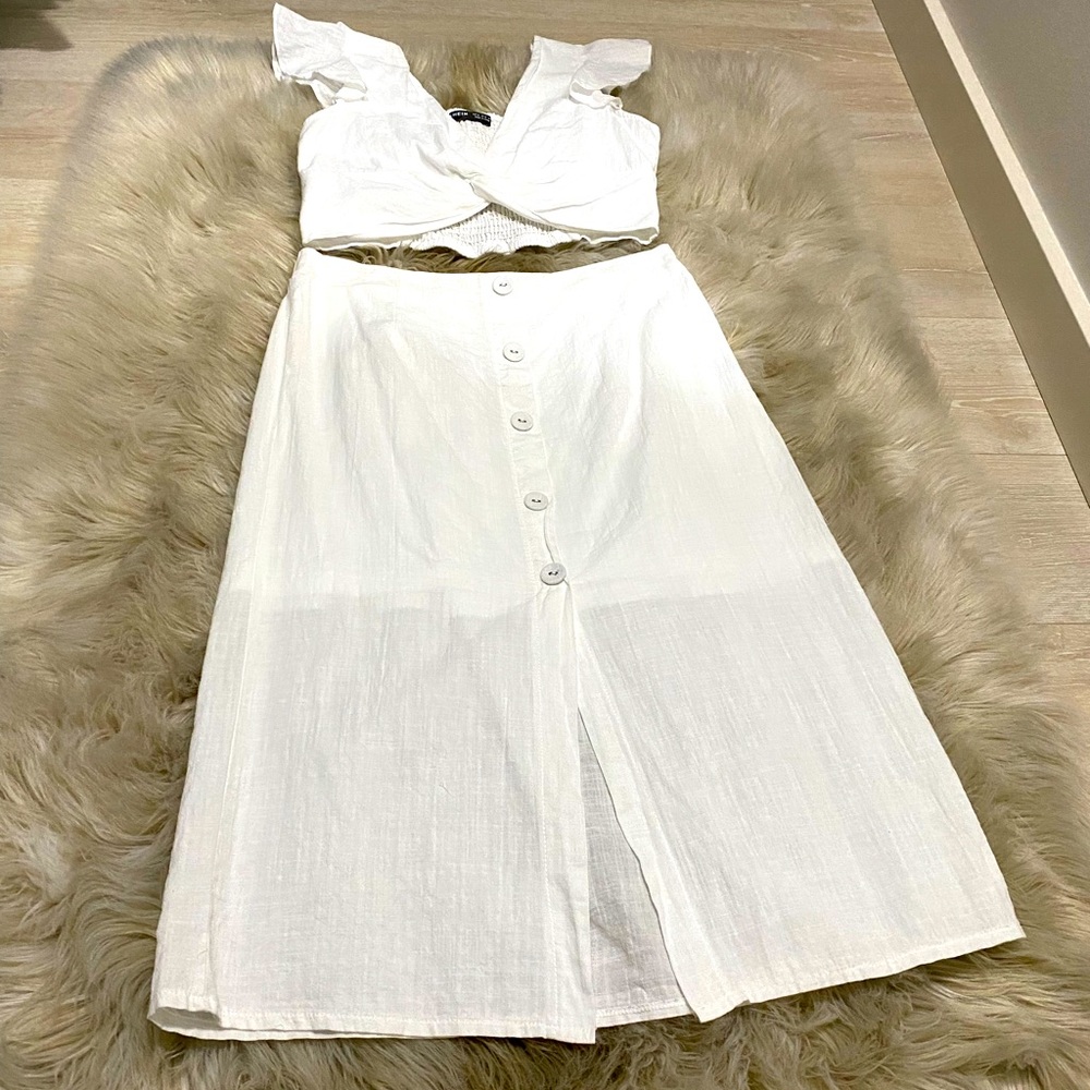 Twist Front Plunging Neck Crop Top & Skirt